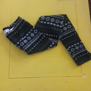 Pink Republic snowflake leggings